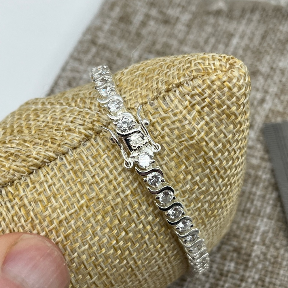 Vintage 7” Sterling Silver CZ Tennis Bracelet – Timeless Sparkle - Picture 7 of 17